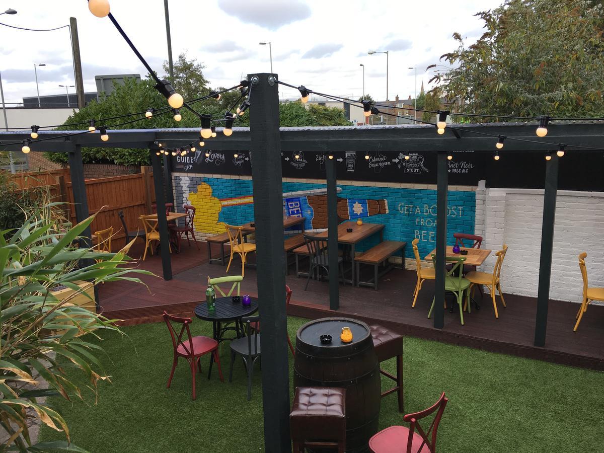 Queen Street Tap Дийл Екстериор снимка